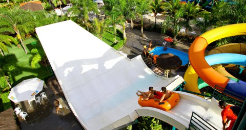 Lagoa Termas Parque e Lagoa EcoPraia | Parque aqu&aacute;tico em Caldas Novas